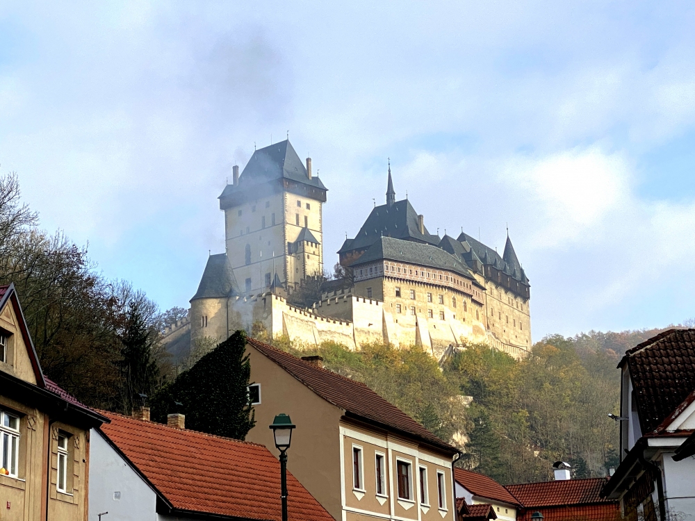 Se psem na hrad Karltejn